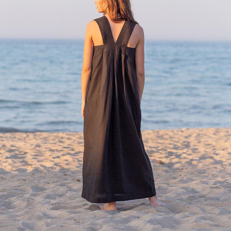 Vestido midi sin mangas con cuello cuadrado elegante