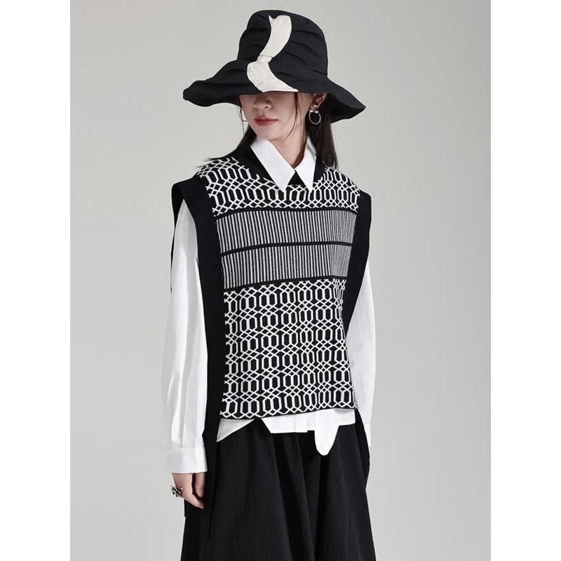 Black Irregular Pattern Knitting Vintage Vest