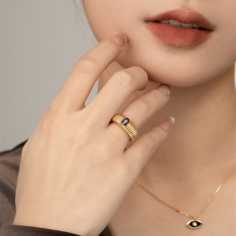 Women's Fashion Vintage Niche Design Light Luxury Cold Wind Index Finger Ring - Dazpy