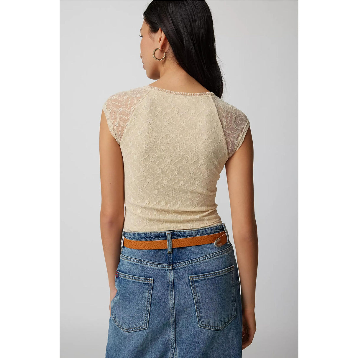 Crop Top mit V-Ausschnitt und Vintage-Spitze