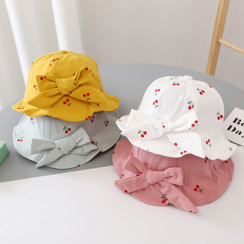 Gorro infantil con bonitos lazos