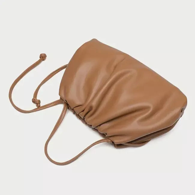 Bolso bandolera elegante de piel sintética suave