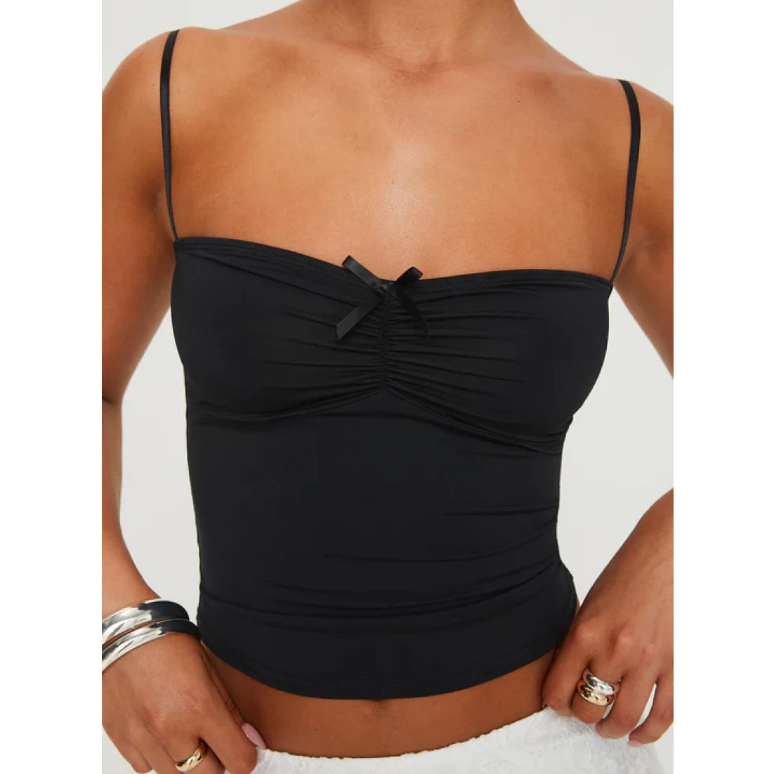 Rückenfreies Crop Top für den Sommer