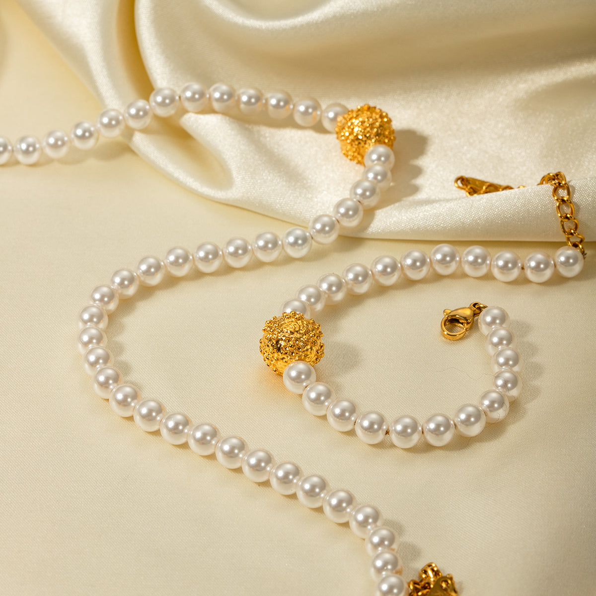 Gold Plated Stainless Steel Pearl Flower Ball Bracelet