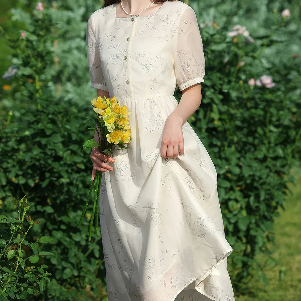 Vestido de verano con cuello cuadrado y flores francesas