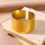 Trendy goldenes Edelstahl-Armband