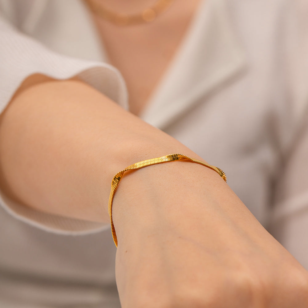 Schlangenkettenarmband aus 18 Karat vergoldetem Edelstahl – wasserdicht und zeitlos