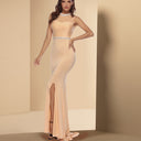 Vestido de gala largo color champán con adornos y espalda descubierta para mujer