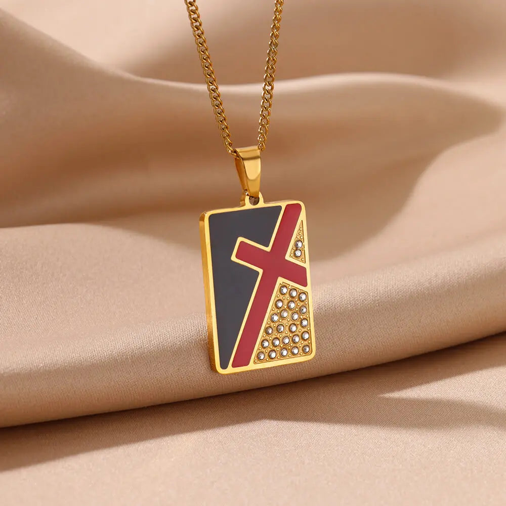 Halskette mit Kreuzanhänger aus Edelstahl mit Zirkonia – Religiöser Trendschmuck