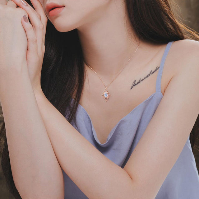 S925 Silver Inlaid Zircon Fashion V-shaped Water Drop Chain - Dazpy