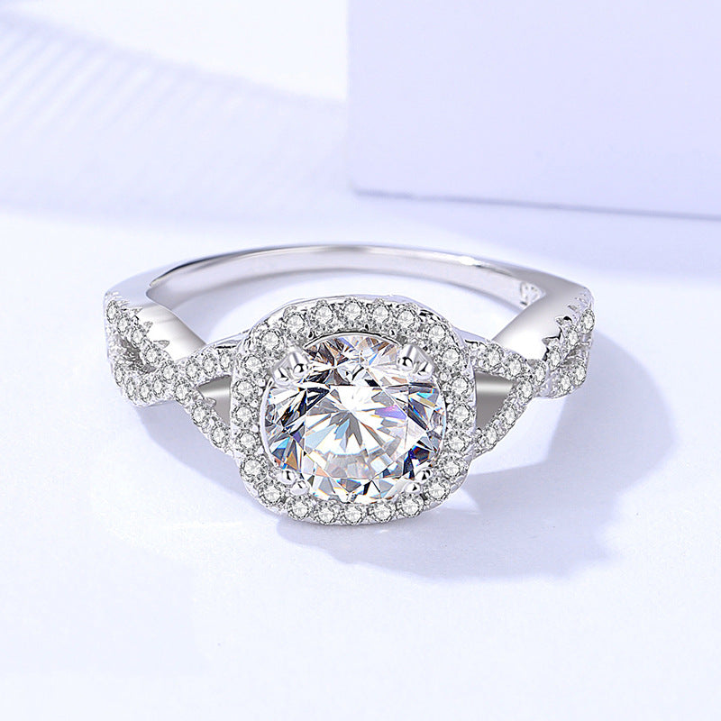 Women's Stylish Round Moissanite Ring - Dazpy