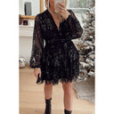 Vestido de corte en A con lentejuelas y manga larga