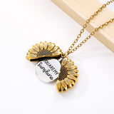 Collar con colgante de girasol