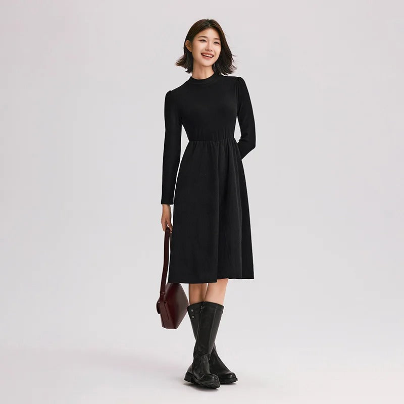 Elegante vestido midi de pana con patchwork para invierno