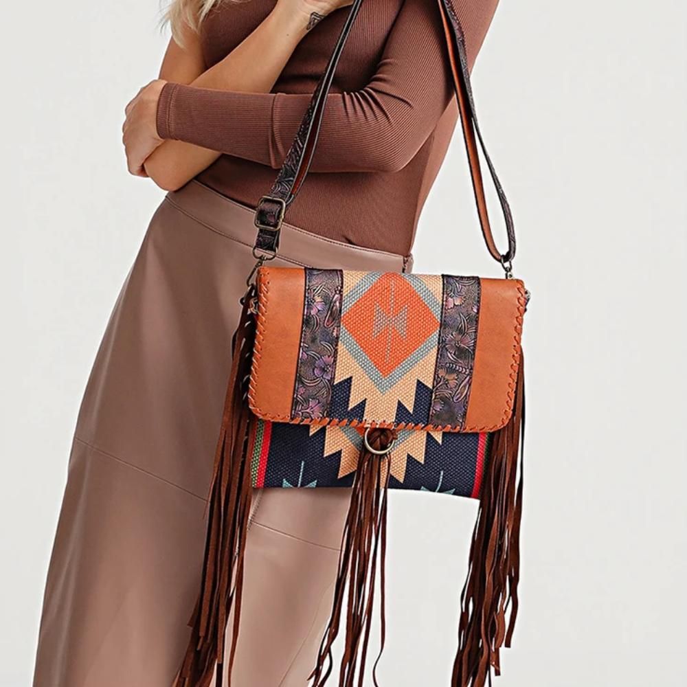 Bolso de hombro con borlas boho vintage