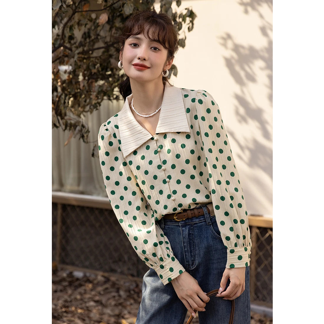 Vintage Polka Dot Rollkragenbluse für Bürodamen