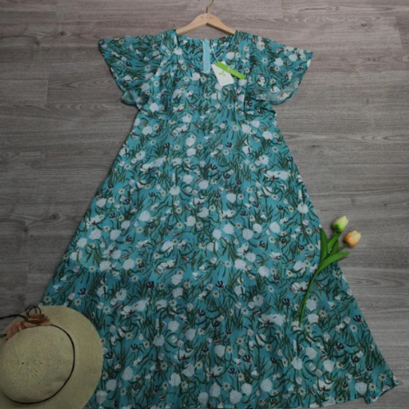 Neues Sommerkleid mit großer Schaukel und kurzen Ärmeln und Taschen