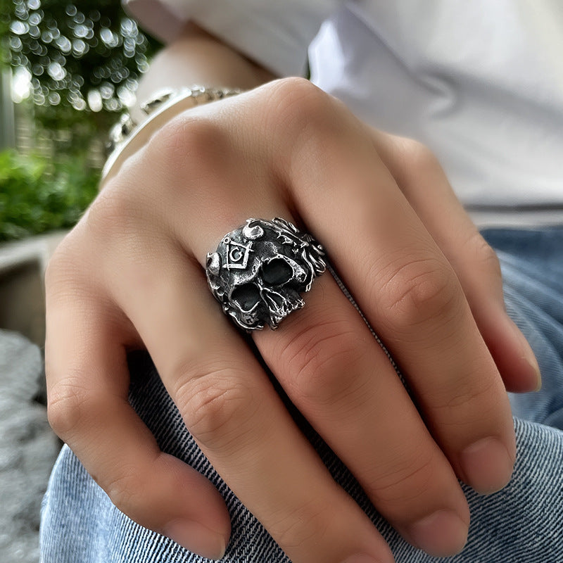 Men's Vintage Sterling Silver Skull Ring - Dazpy