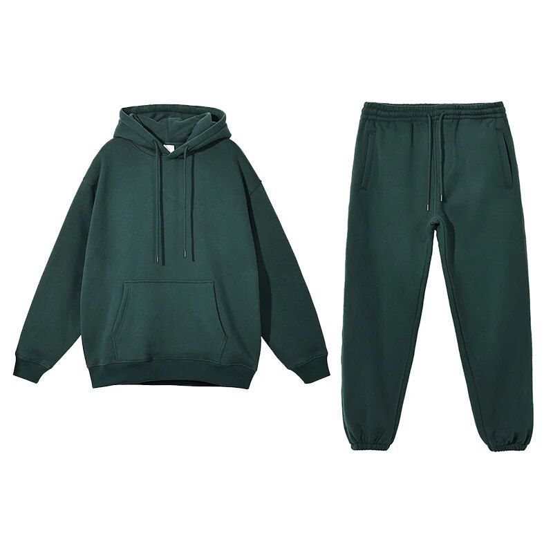 Gemütliches Set aus Fleece-Kapuzenpullover und Jogginghose