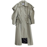 Zweireihiger Trenchcoat für Damen mit unregelmäßigem Saum