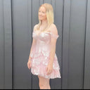 Vestido corto de encaje bordado sin mangas para ocasión especial
