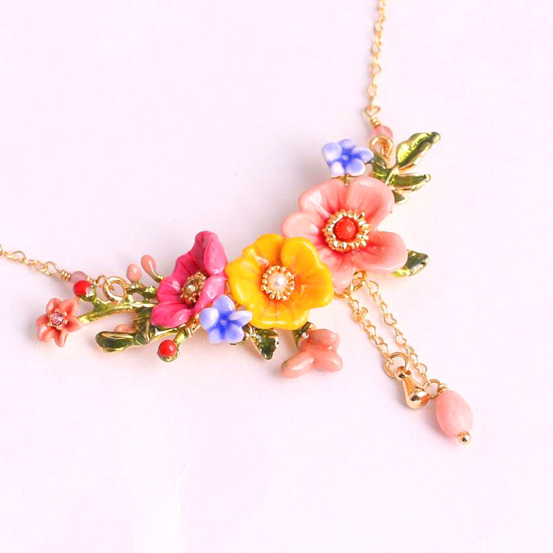 Enamel Colored Three-dimensional Flower Sweet Female Necklace - Dazpy