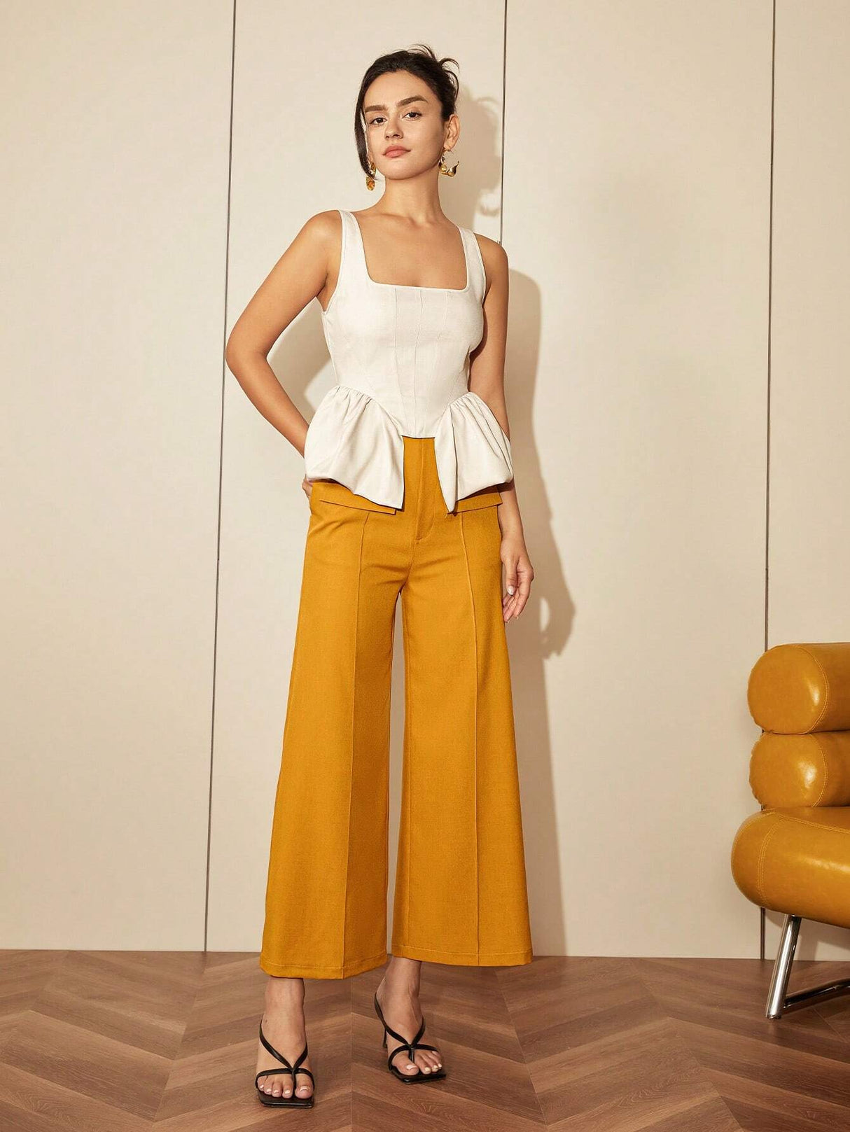 Chic Square Neck Asymmetrical Hem Top