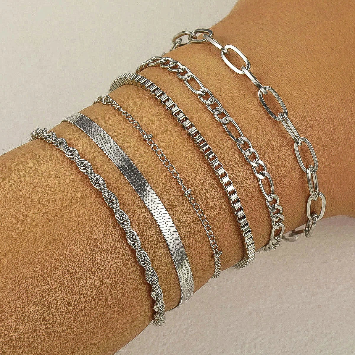 Juego de 6 pulseras doradas: diseño de cadena cubana boho chic para mujer