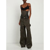 Slim-Fit Contrasting Cargo Pants with Removable Girdle