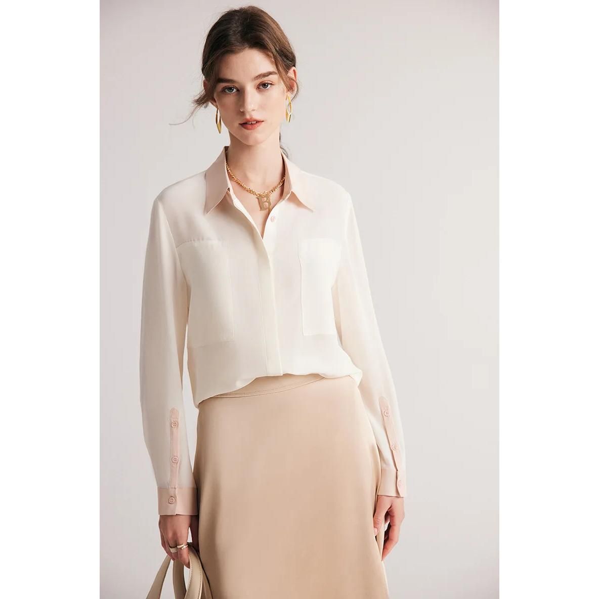 Elegante Bluse aus Seidenkrepp