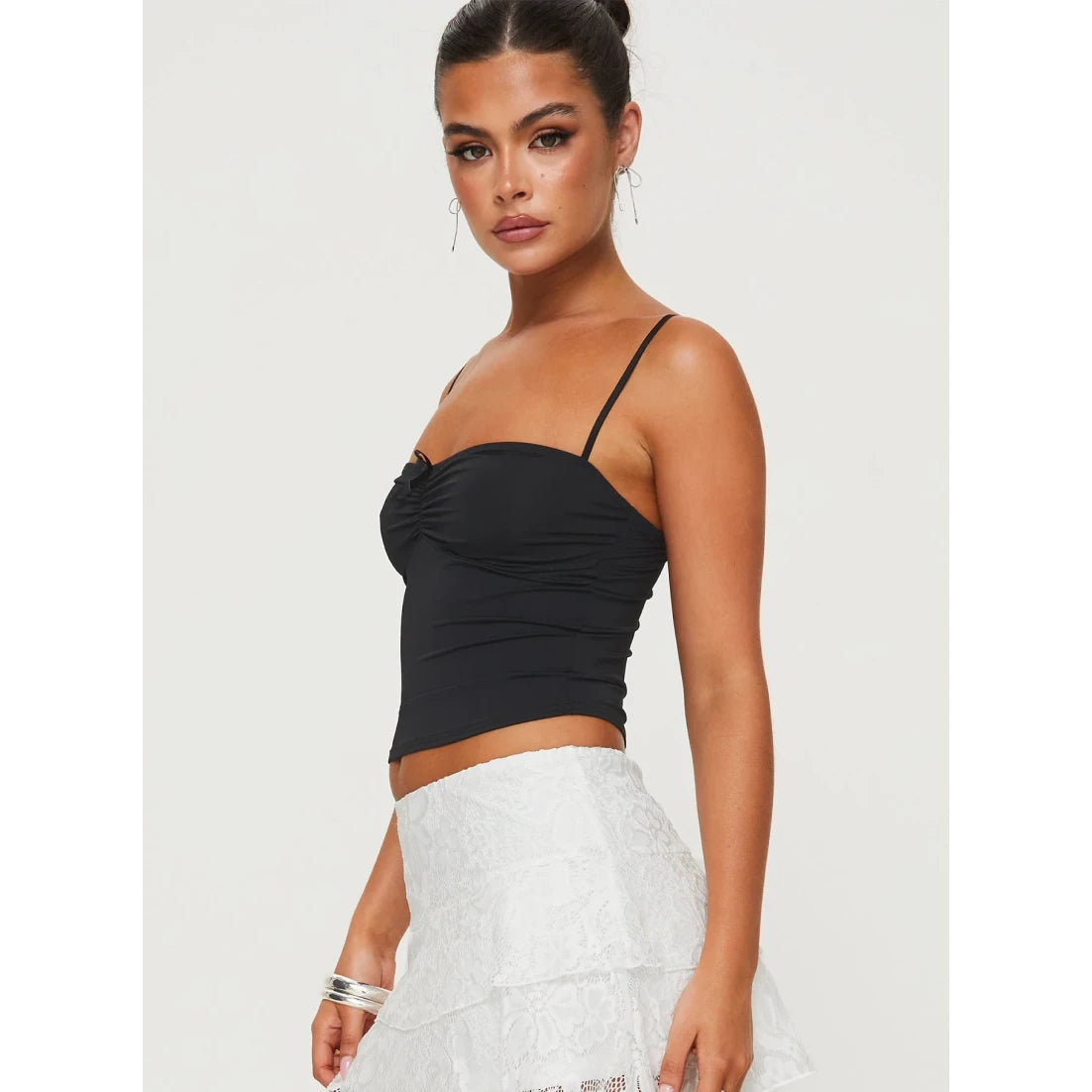 Rückenfreies Crop Top für den Sommer