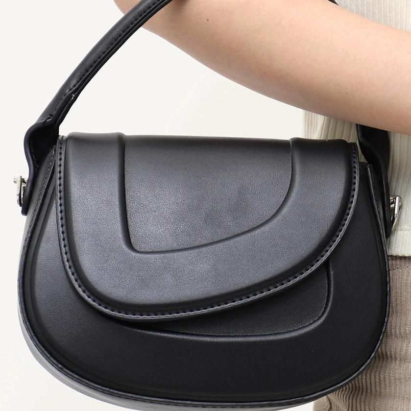 Bolso de hombro minimalista y elegante