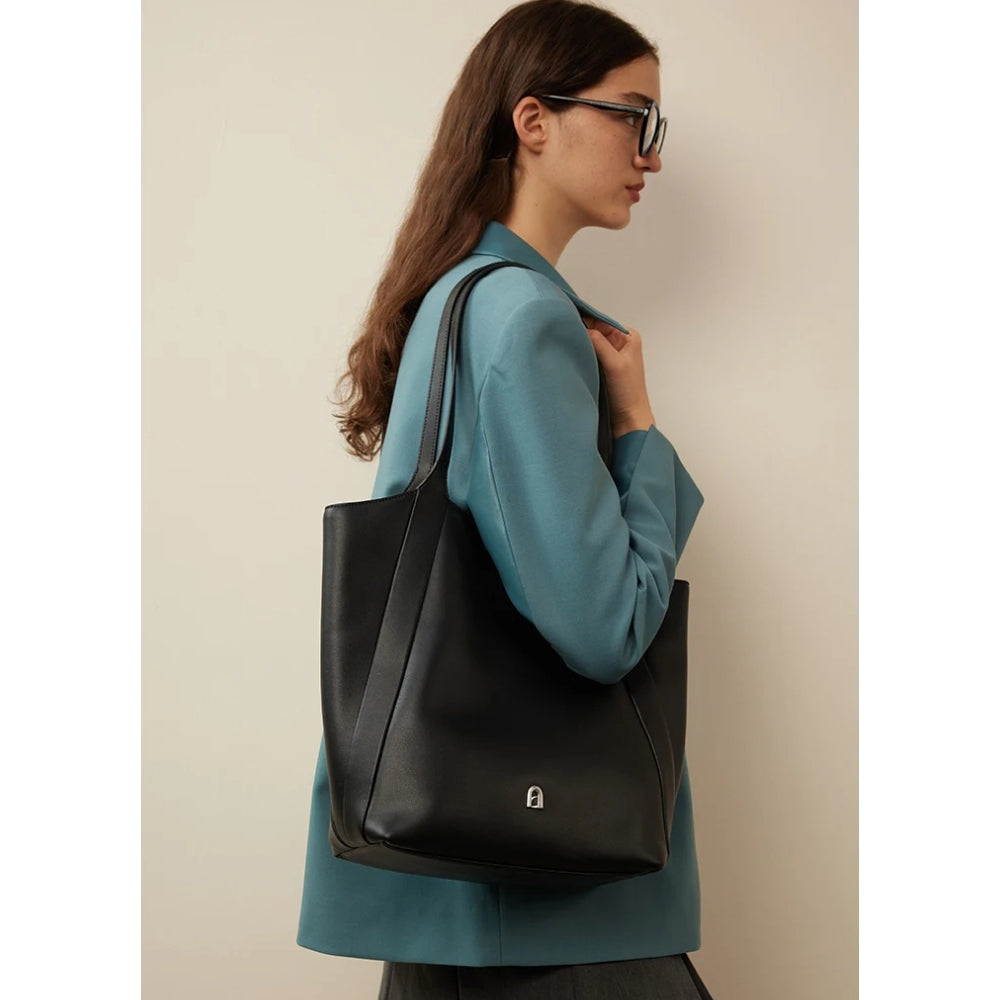 Elegante bolso de hombro de piel de gran capacidad para mujer