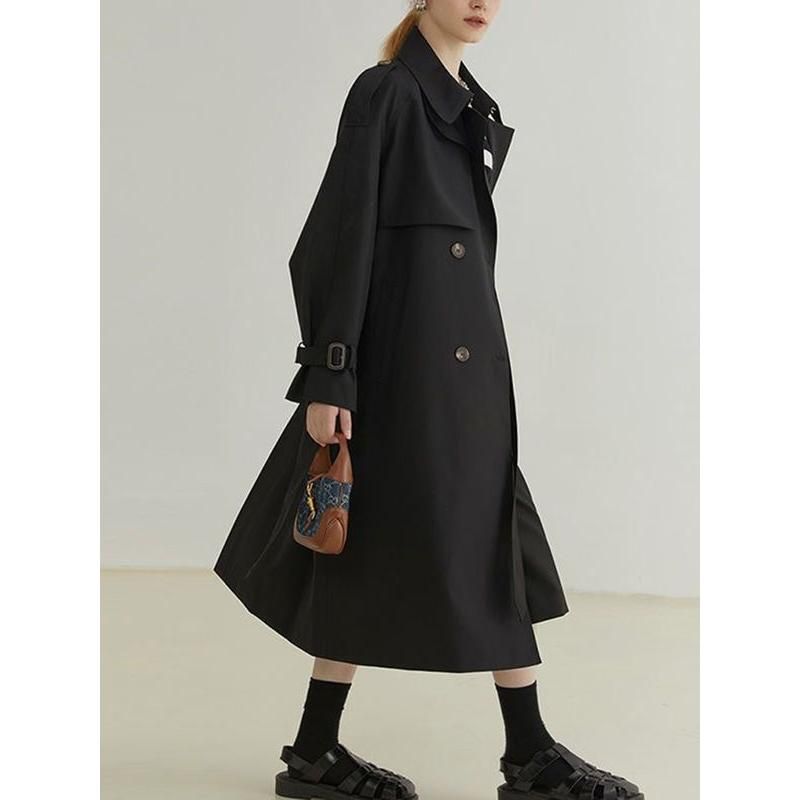 Eleganter langärmliger Trenchcoat mit gespleißtem Schnitt und Taschen