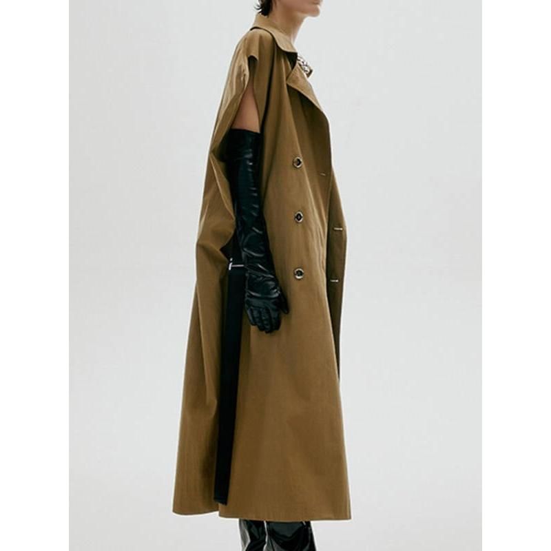 Schicker ärmelloser Trenchcoat für den Herbst mit Gürtel