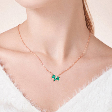 S925 Silver Ferris wheel Little Green Horse Necklace - Dazpy