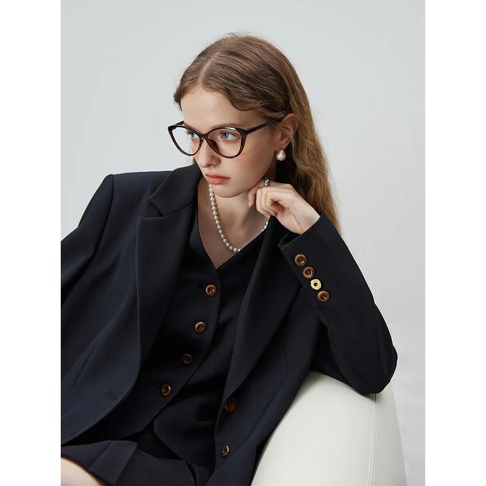 Autumn Elegance: Casual Yet Chic Women's Suit Set