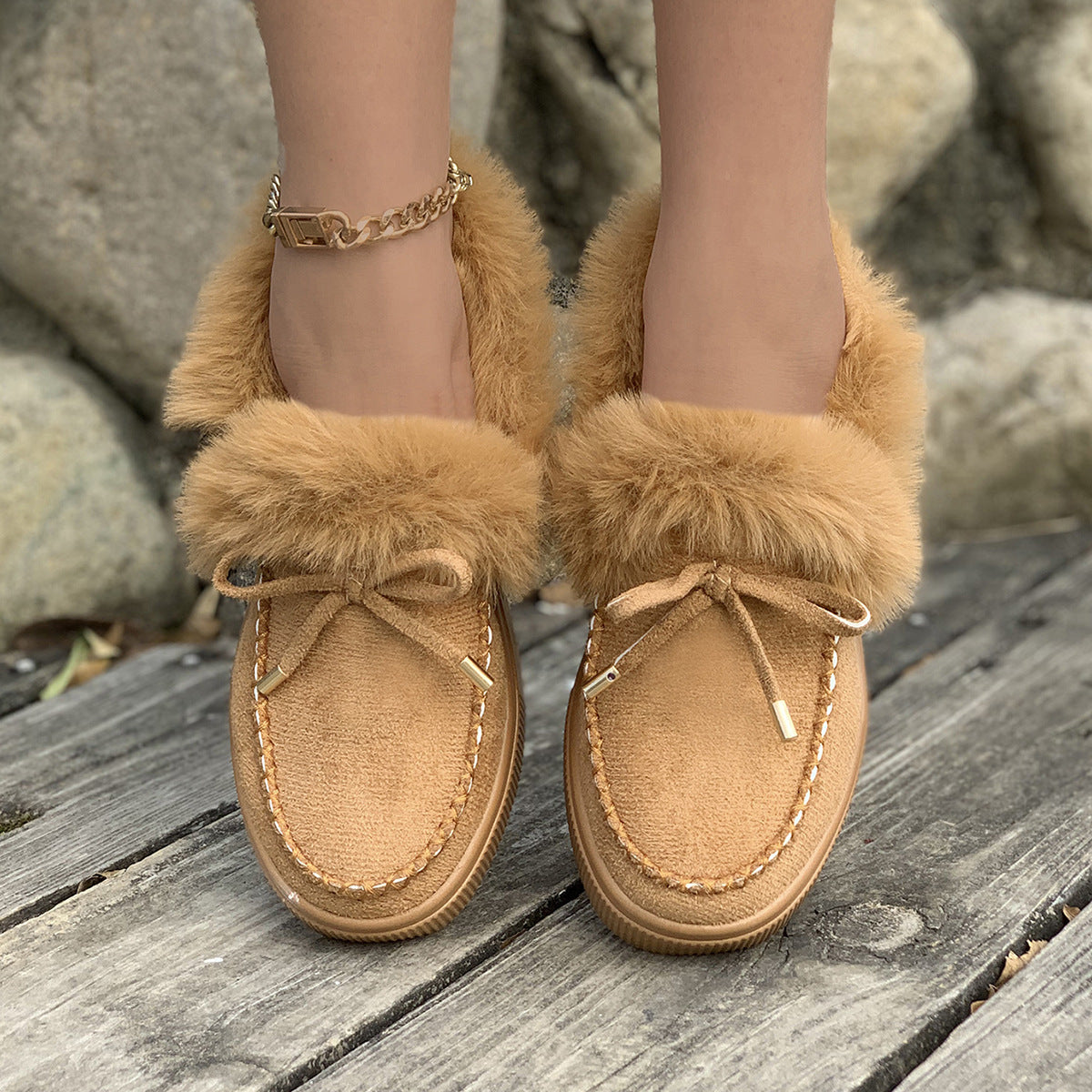 Zapatos de mujer de algodón cálidos con cabeza redonda y suela gruesa de terciopelo para invierno