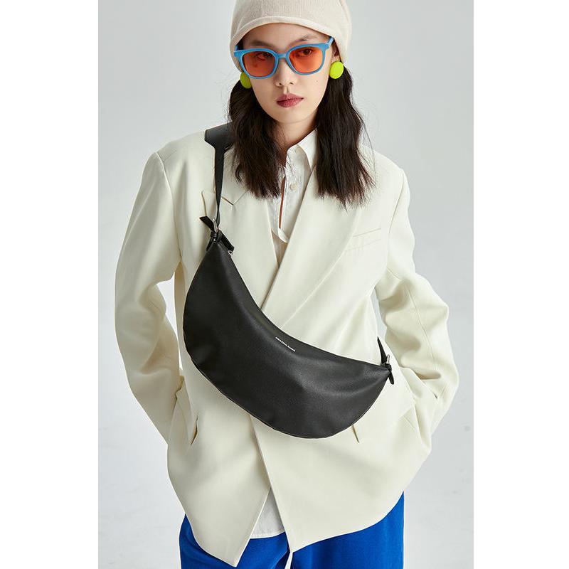 Chic Simple Leather Crossbody Fanny Pack - Vintage Half Moon Chest Bag