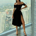 Vestido largo negro de hombros descubiertos y talle alto