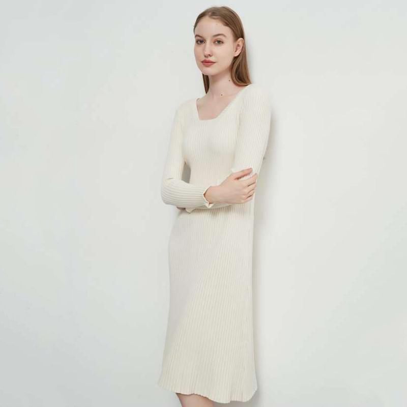 Elegant Midi Sweater Dress