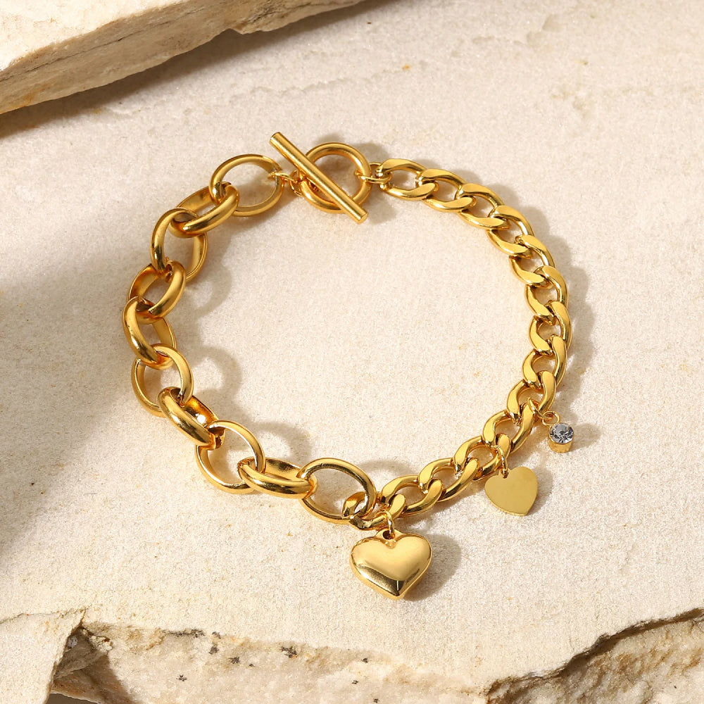 Pulsera con colgante de cadena cubana bañada en oro de 18 quilates y hebilla OT