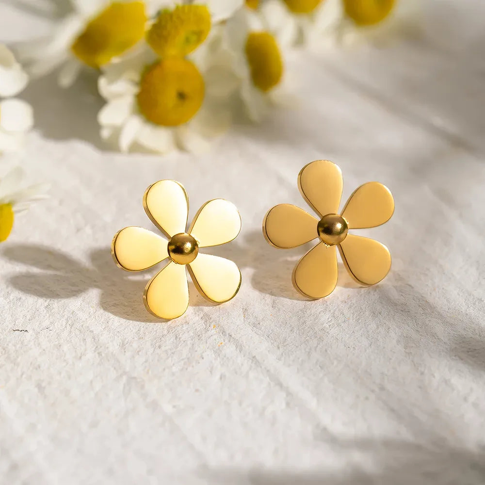 Light Luxury Gold Plated Stainless Steel Daisy Earrings