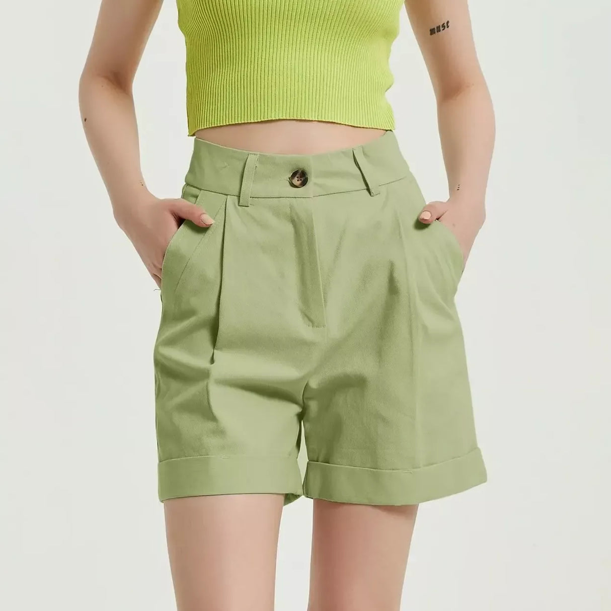 Lässige Shorts mit hoher Taille und weitem Bein