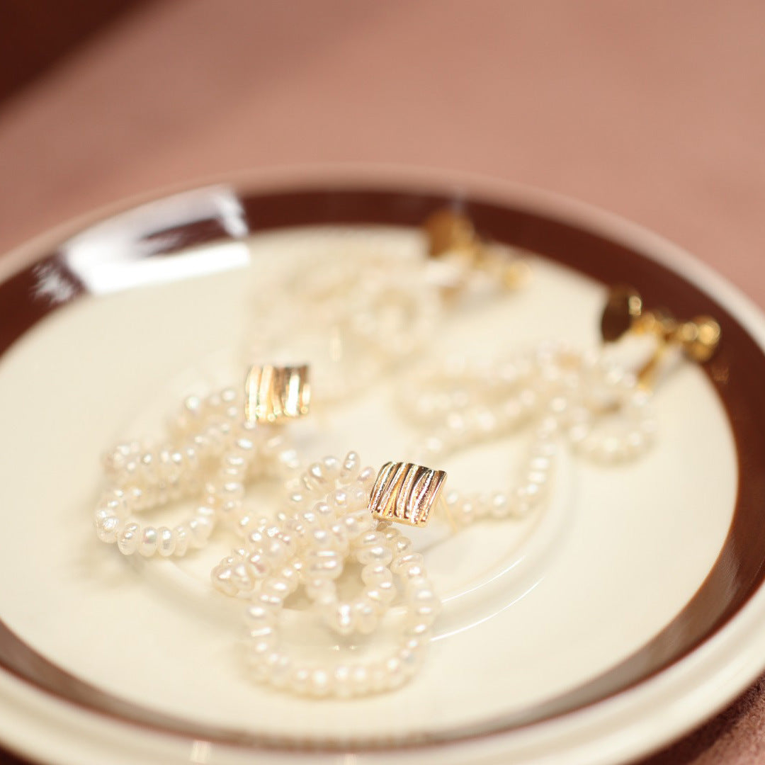 Stylish Vintage Pearl Ear Clips - Dazpy