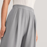 Pantalones anchos de seda elegantes