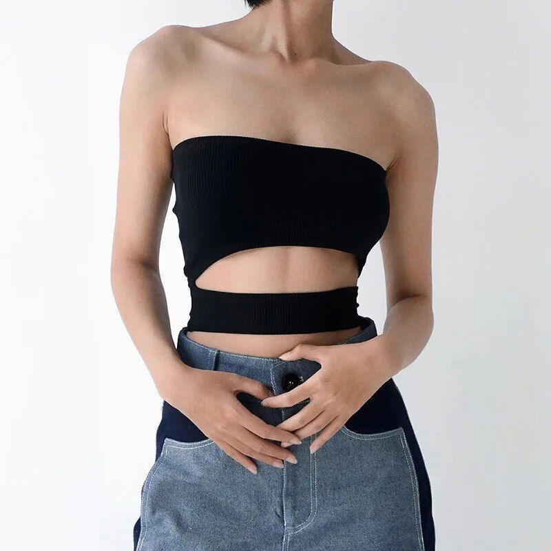 Crop Top mit Aushöhlung