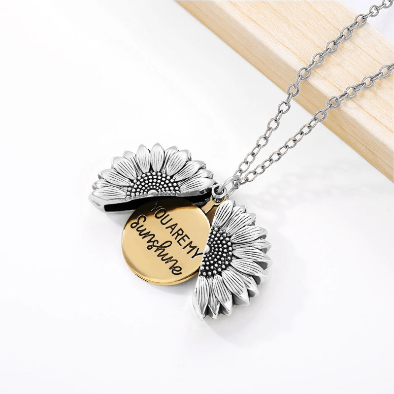 Collar con colgante de girasol