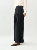 Pantalones largos negros de mujer para ir al trabajo