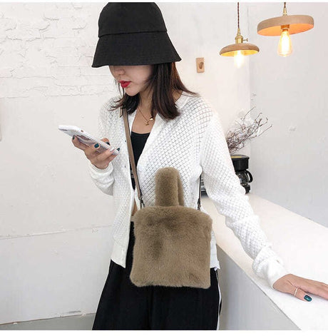 Autumn And Winter Foreign Style Furry Fashion Chain Shoulder Messenger Bag - Dazpy